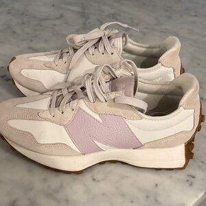 Women's New Balance White and Pink Sneakers in “moonbeam” and white leather